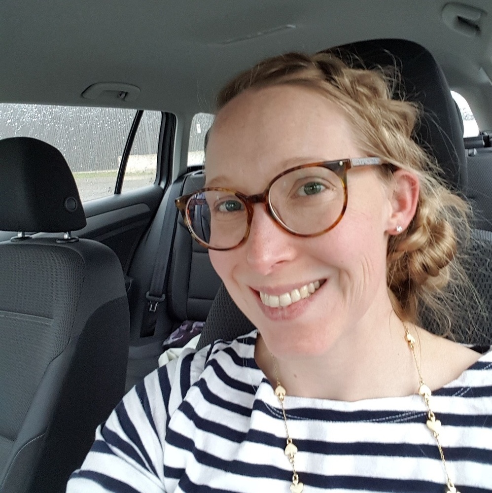 Meet your Posher, Tova